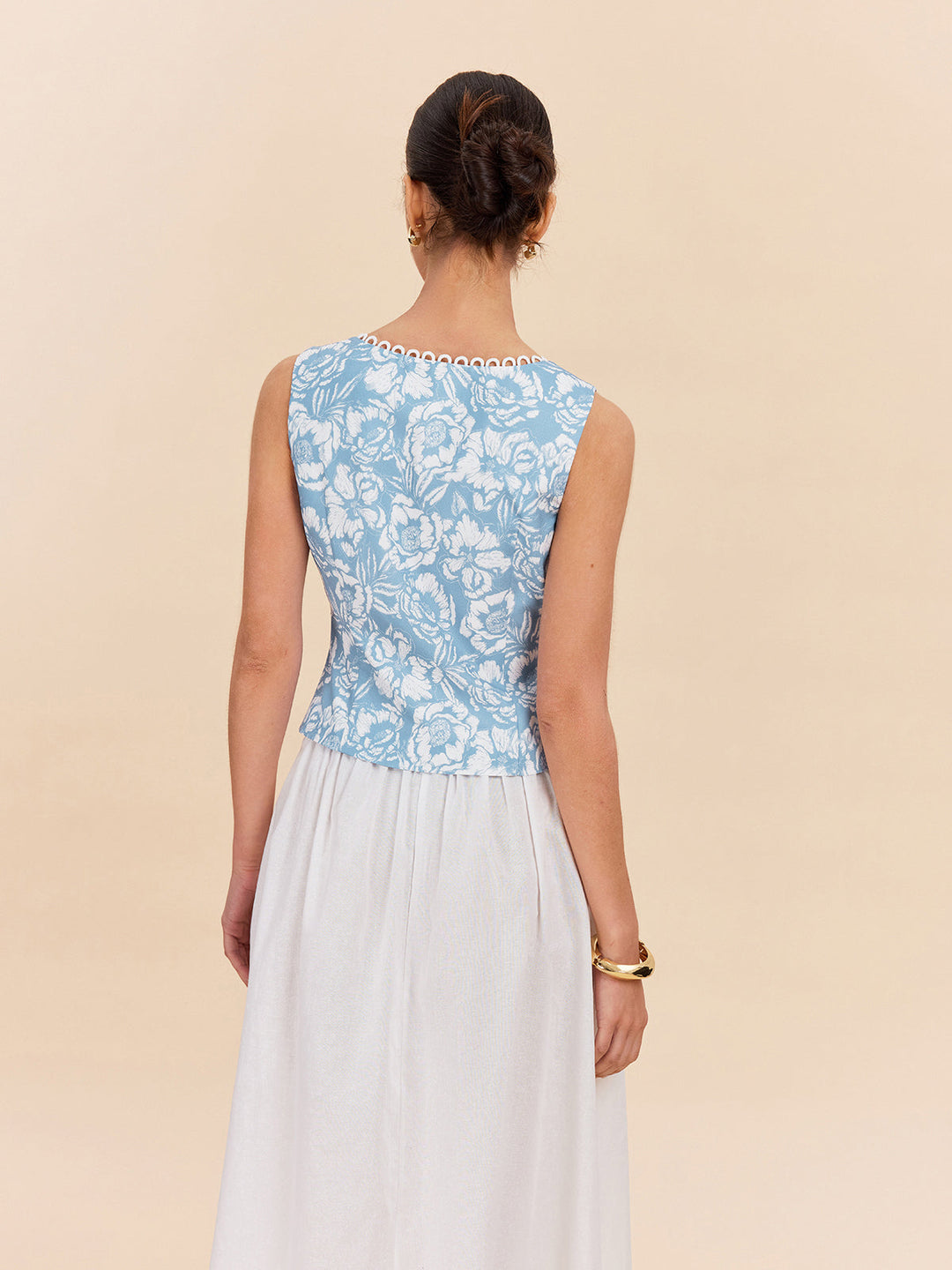 Çiçek Desenli Önü Düğmeli Üst