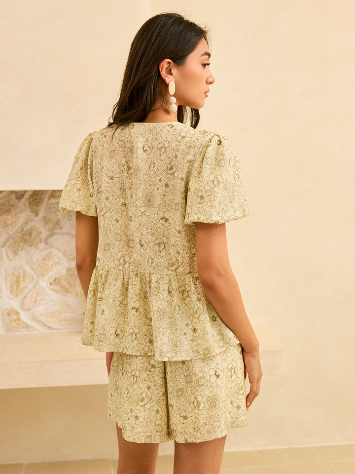 Çiçek Desenli Puf Kollu Peplum Önden Bağcıklı Bluz