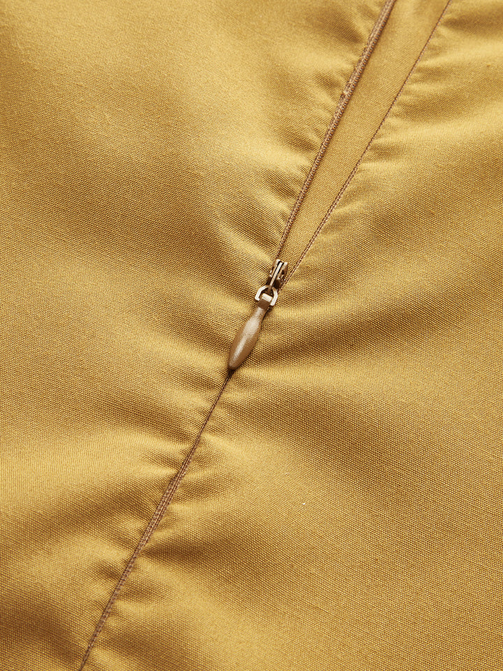 Yan İşlemeli Kolsuz Elbise