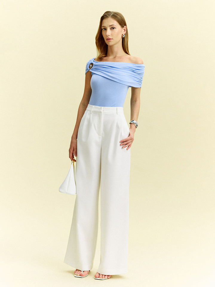 Omuzları Açık Halka Detaylı Üst