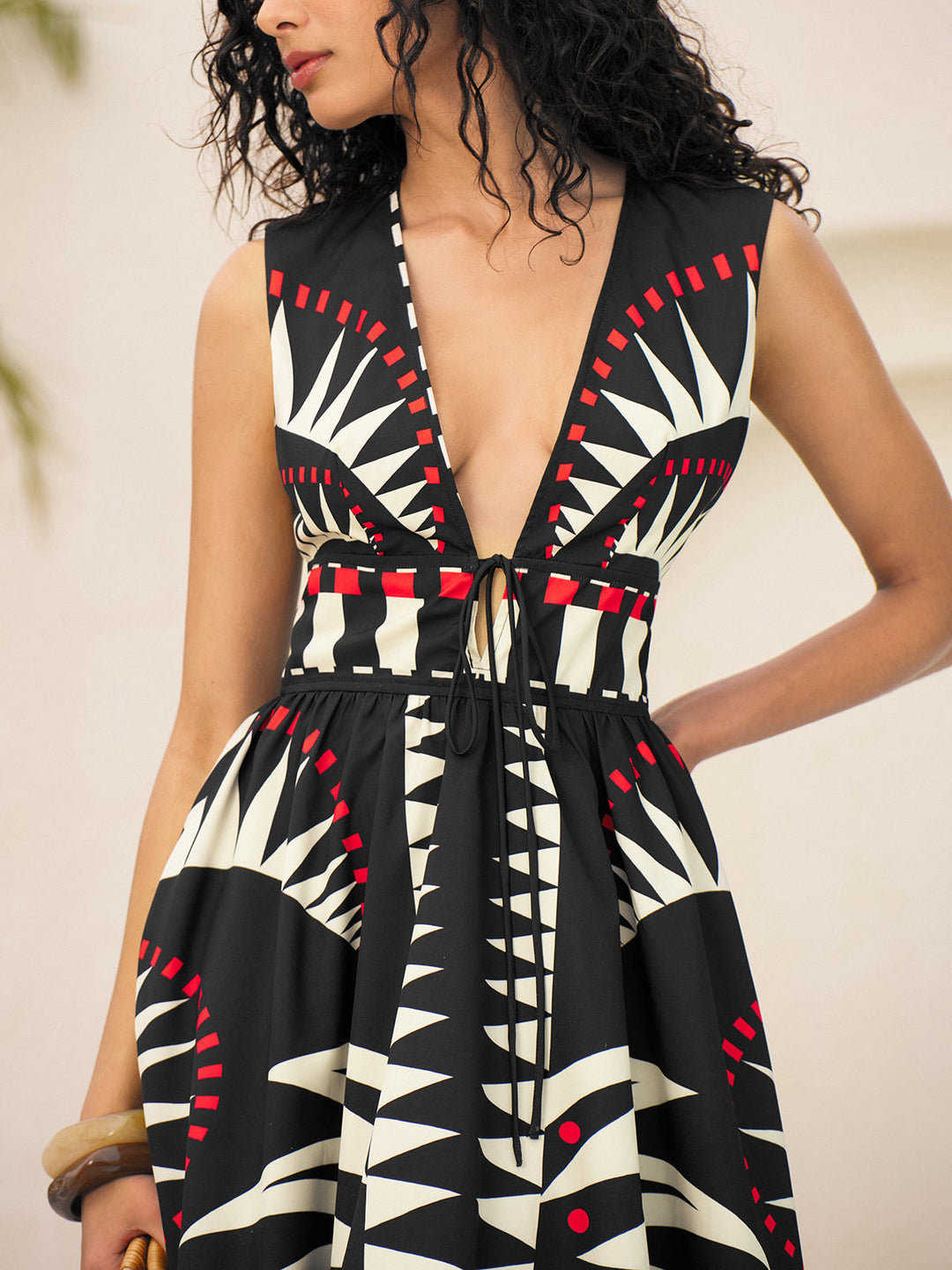 Geometrik Grafik V Yaka Bağcıklı Bel Fermuarlı Kolsuz Elbise