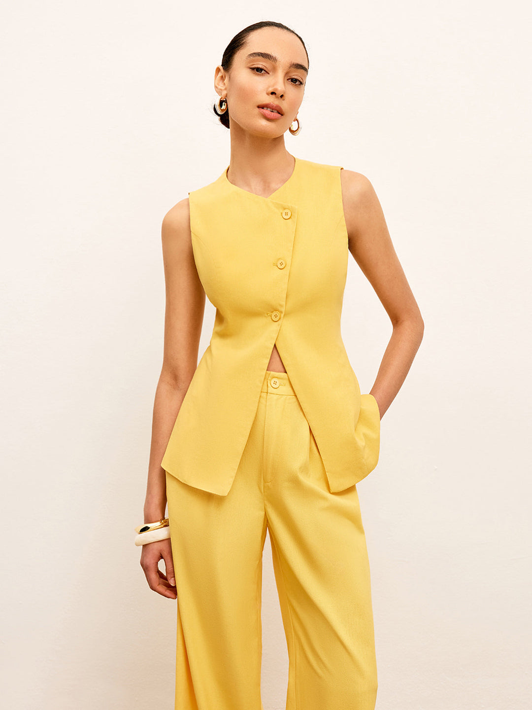 Keten Ve Pamuklu Asimetrik Düğmeli Kolsuz Yelek