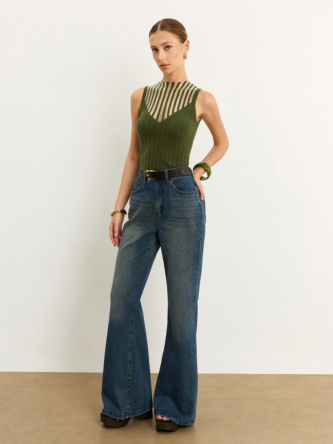 Çizgili Şeffaf Detaylı Kolsuz Üst