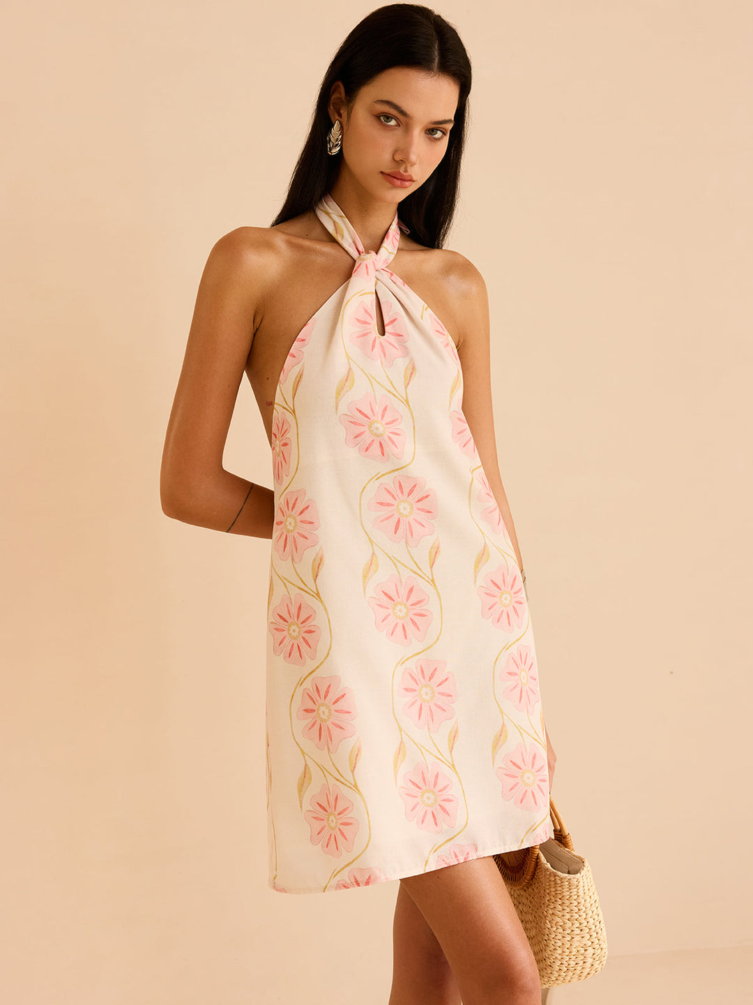 Halter Yaka Çiçek Desenli Kısa Elbise