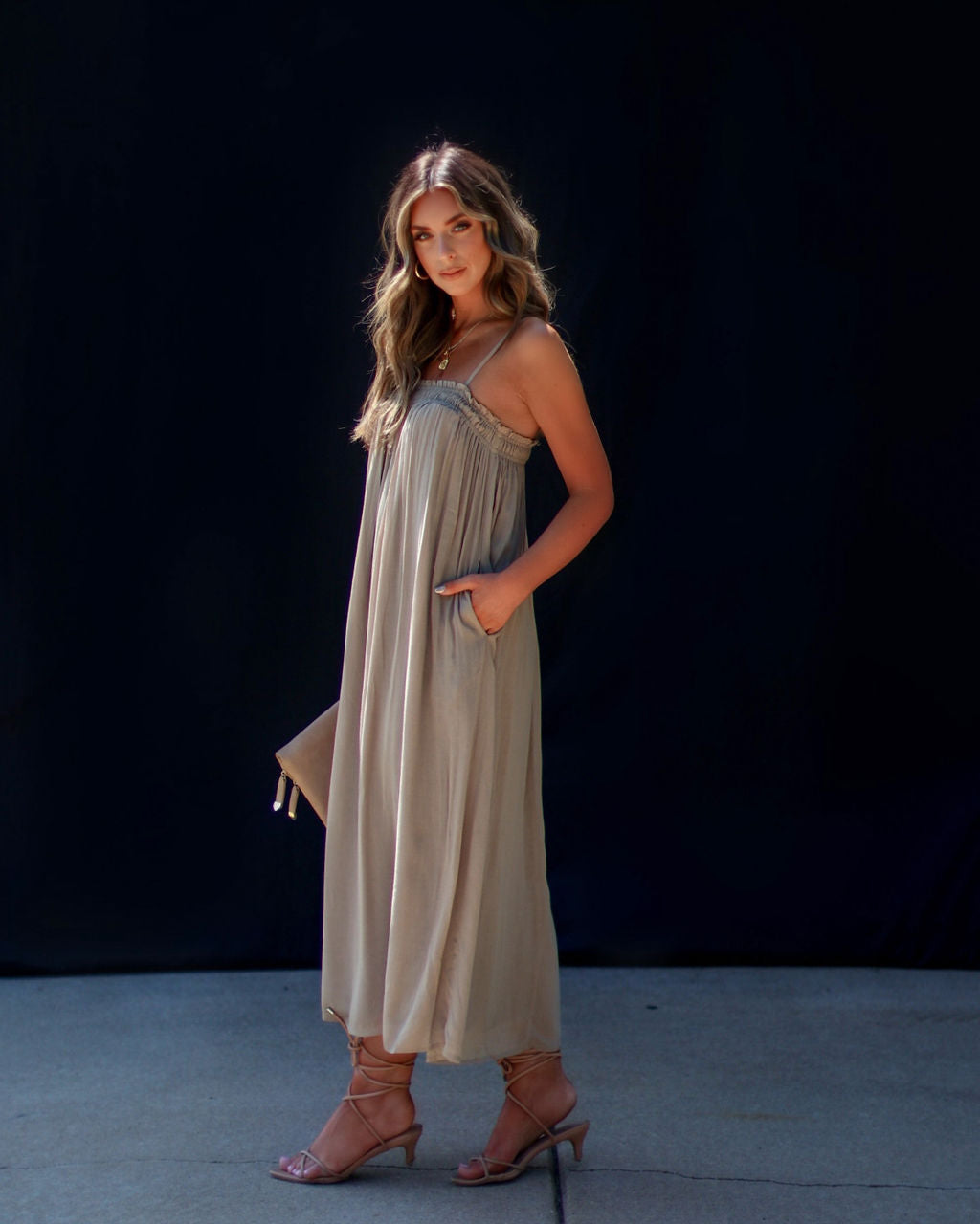 Gracia Günlük Kolsuz Cepli Midi Elbise