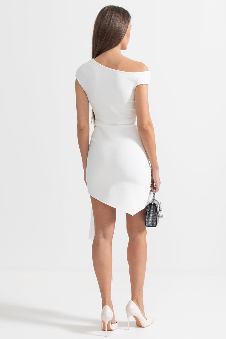 Gümüş Çiçekli Broşlu Tek Omuzlu Dökümlü Elbise