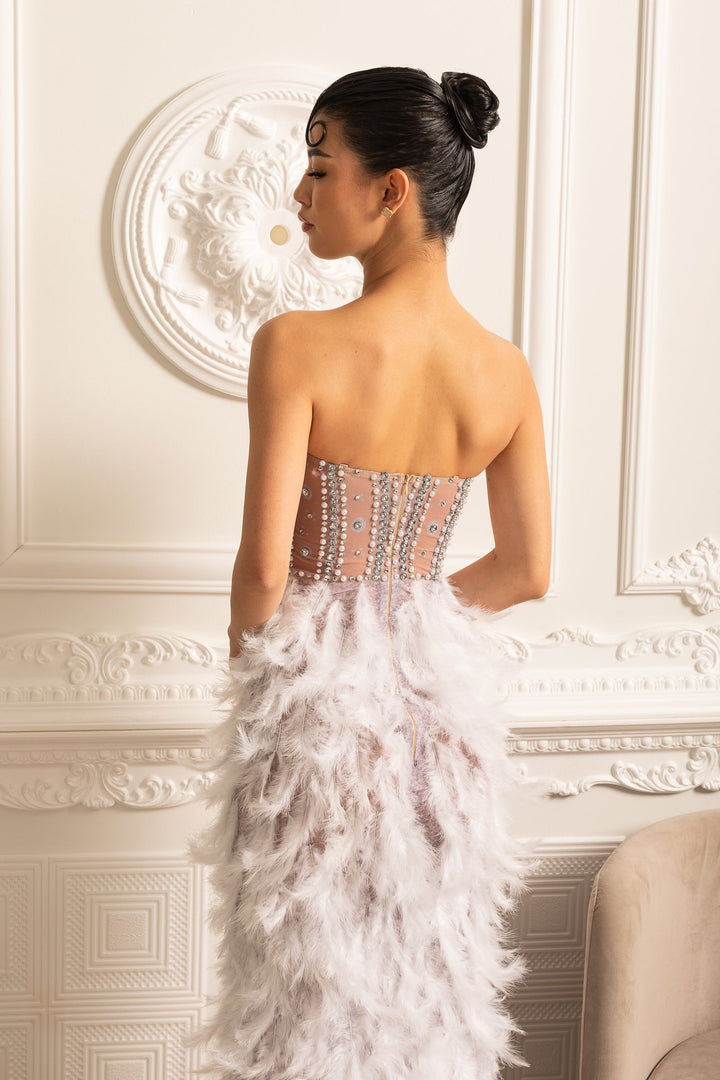 Lüks Tüy Süslemeli Payetli Straplez Elbise