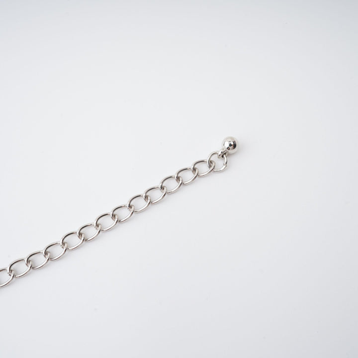 Laria Kristal Süslemeli Fiyonk Detaylı Kolye