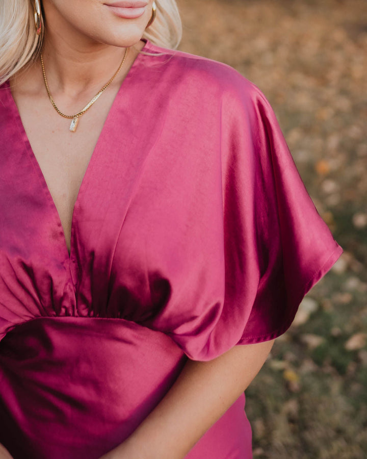 Theia Saten V Yaka Uzun Elbise