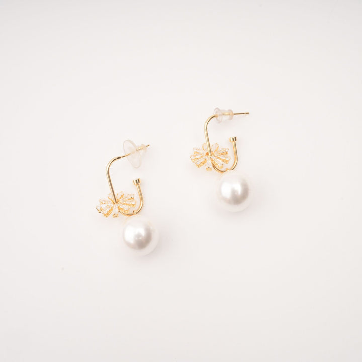 Kate Kristal Süslemeli İnci Küpeler