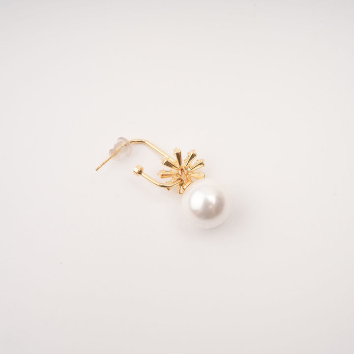 Kate Kristal Süslemeli İnci Küpeler