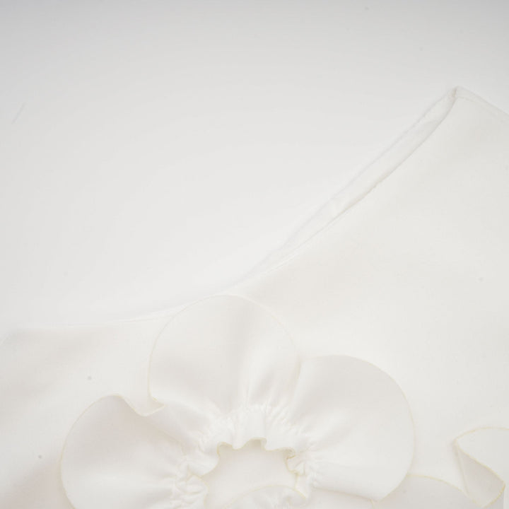 Beyaz Magali Papyonlu Suni Çiçek Süslemeli Kolsuz Maxi Elbise