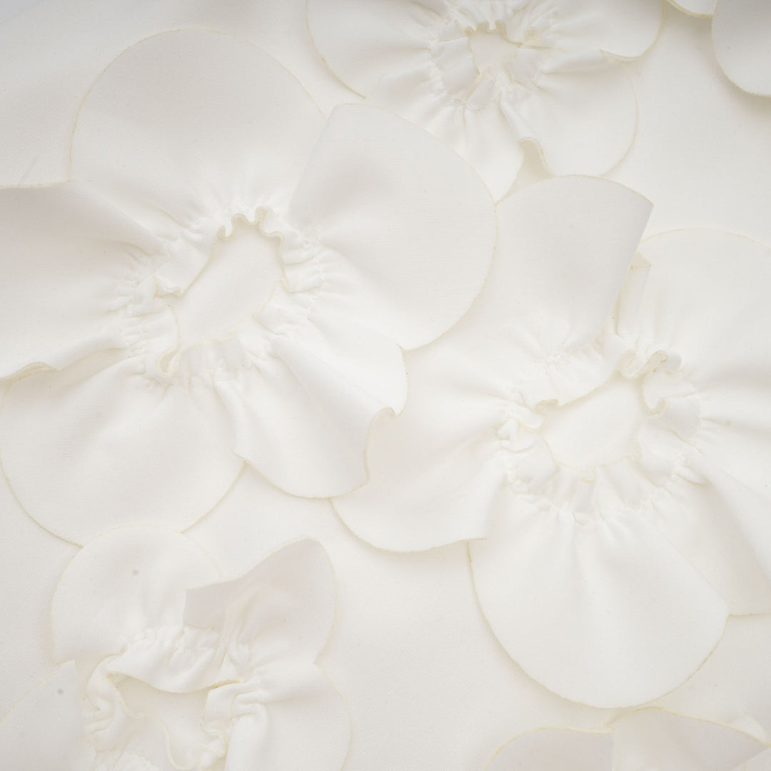 Beyaz Magali Papyonlu Suni Çiçek Süslemeli Kolsuz Maxi Elbise