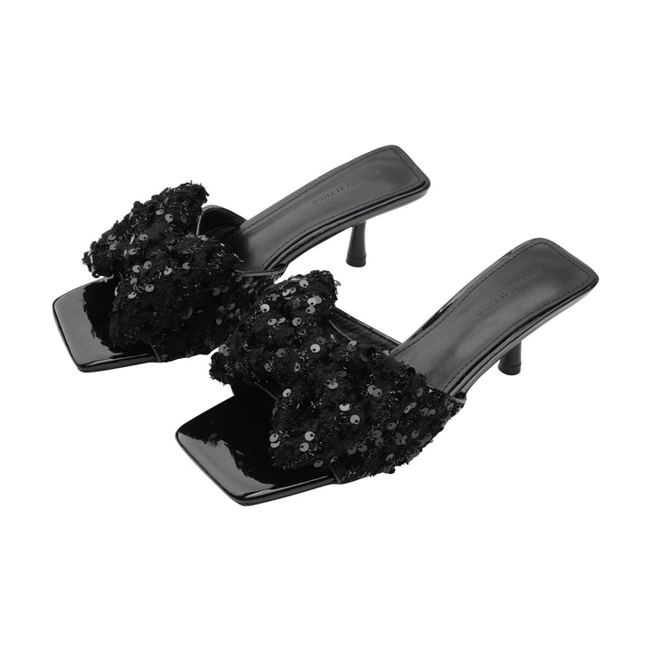 Krista İlmek Süslemeli Sandalet