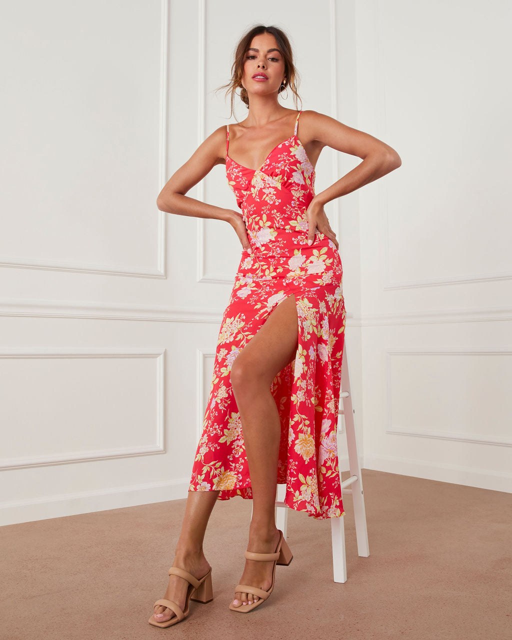 Çiçek Açan Kır Çiçeği Midi Elbise