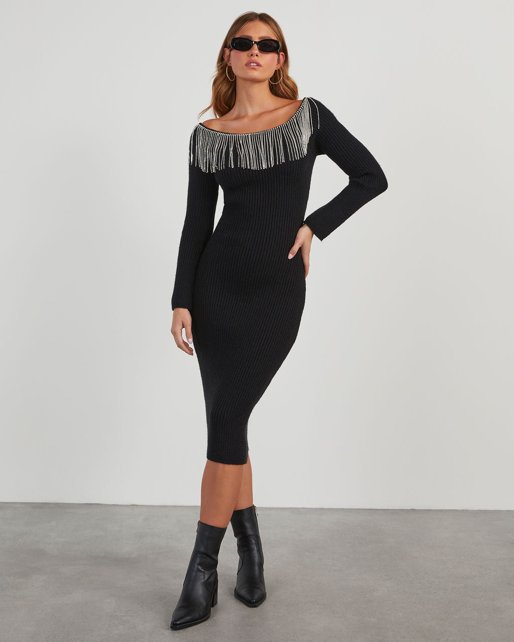 Dante Omuzu Açık Taşlı Püsküllü Midi Elbise