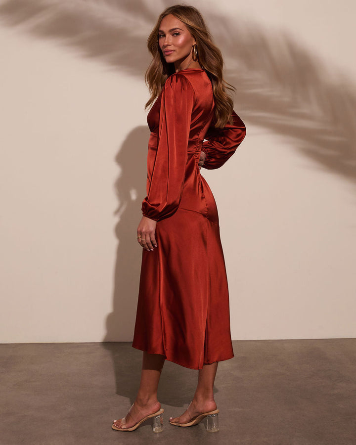 Downtown Darling Saten Maxi Elbise