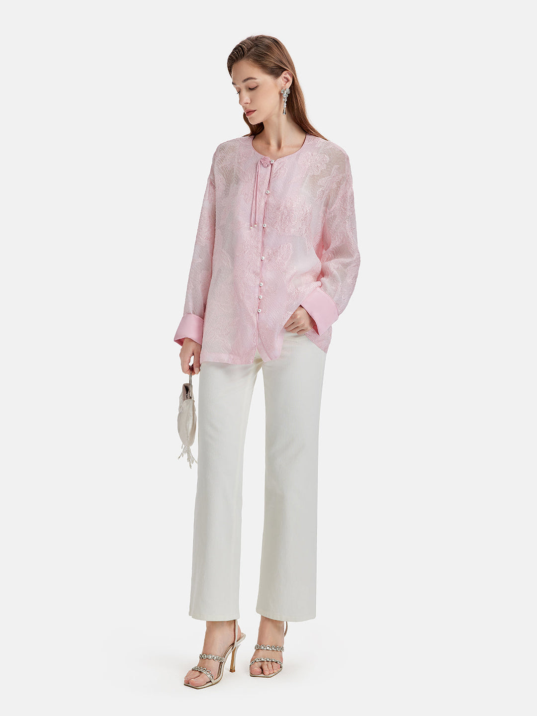 İpek Jakar İşlemeli Hırka