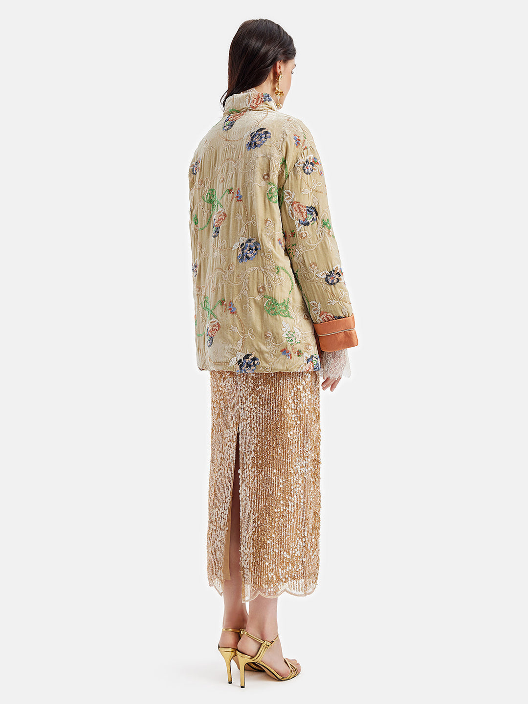 İpek Kadife Nakışlı Kaban