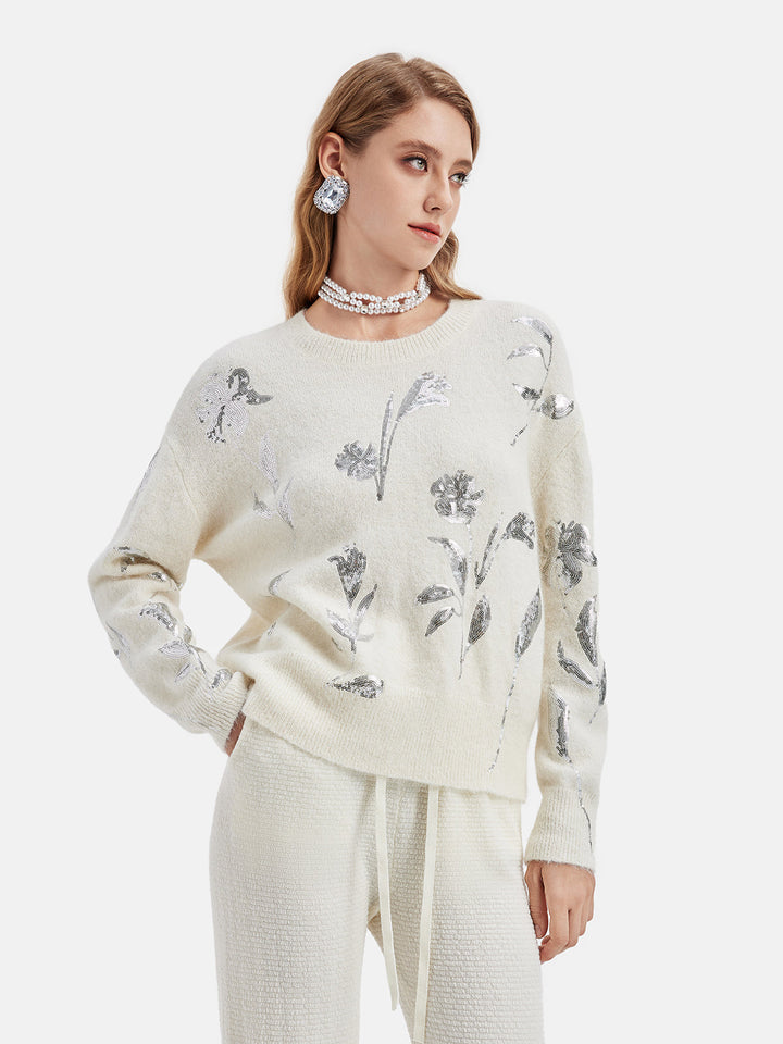 Gümüş Çiçek İşlemeli Triko Kazak