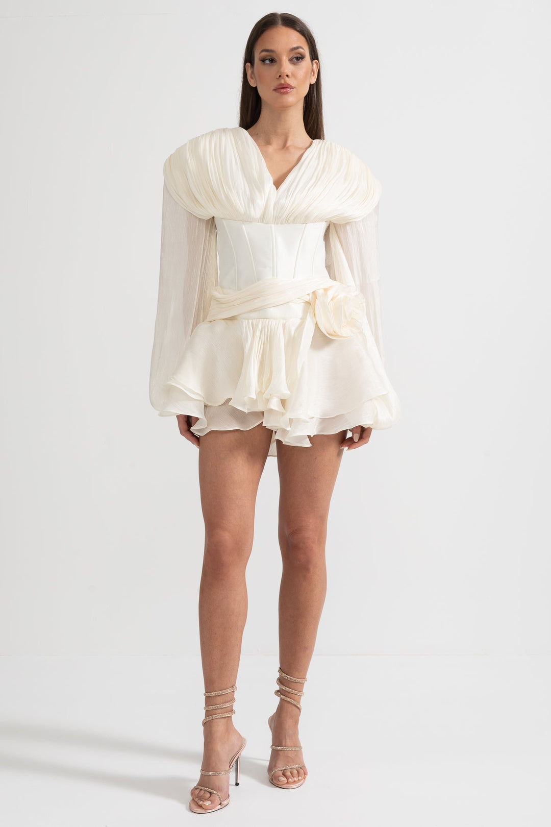 Korse Stili Gövdeli, Fırfır Etekli ve Kabarık Kollu Elbise