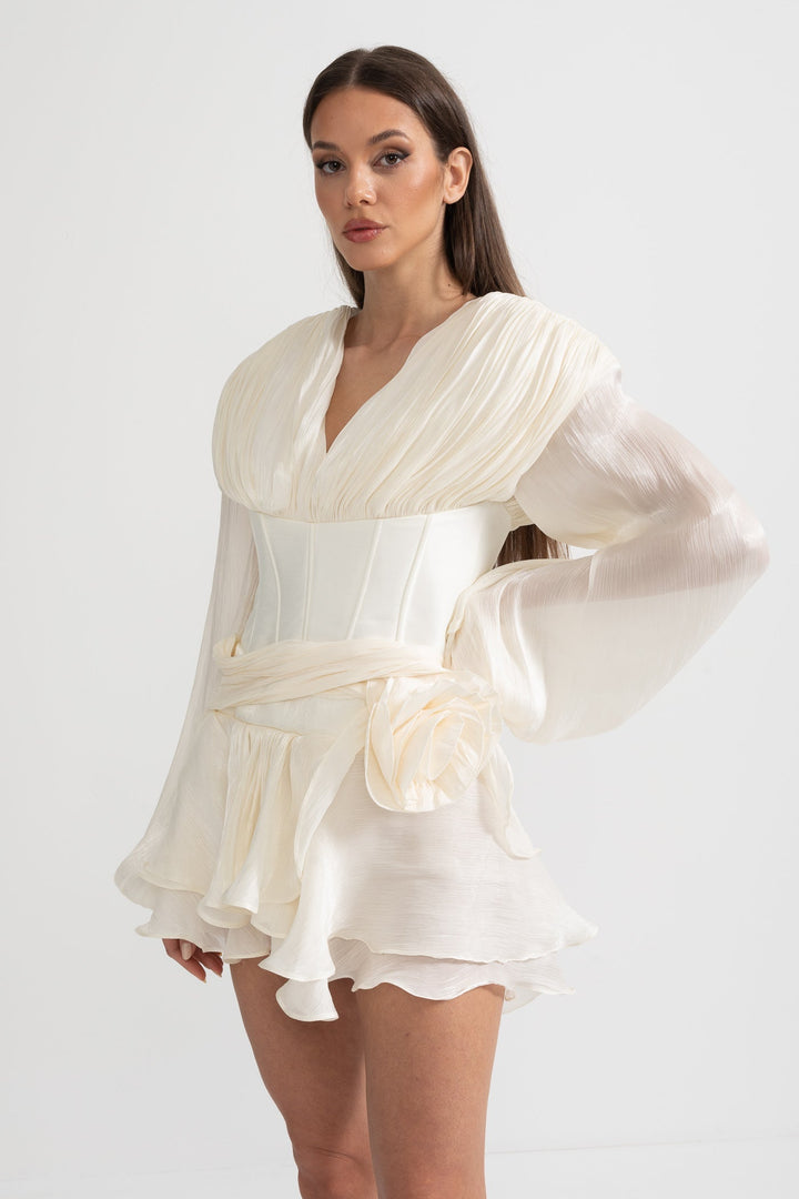 Korse Stili Gövdeli, Fırfır Etekli ve Kabarık Kollu Elbise