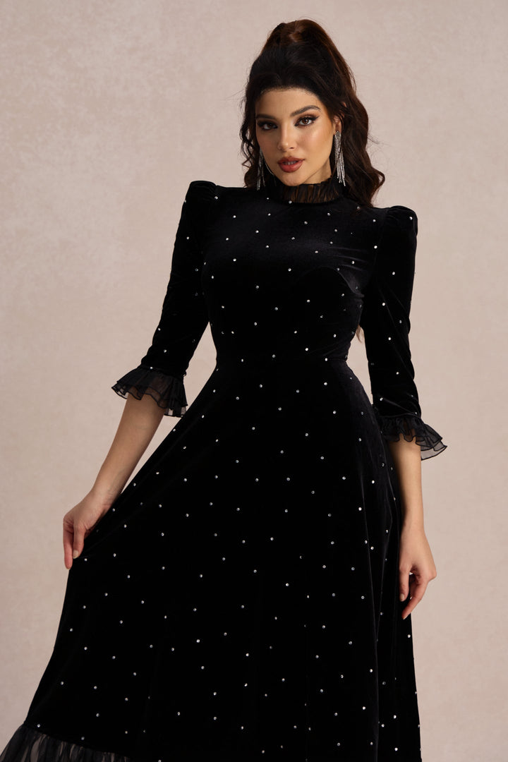 Jolie Diamante Fırfırlı Kadife Maxi Elbise