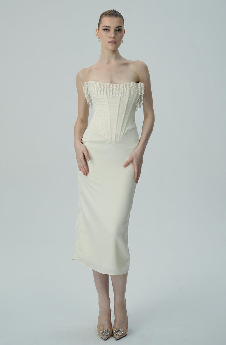 İnci Saçaklı Fildişi Omuzları Açık Midi Elbise
