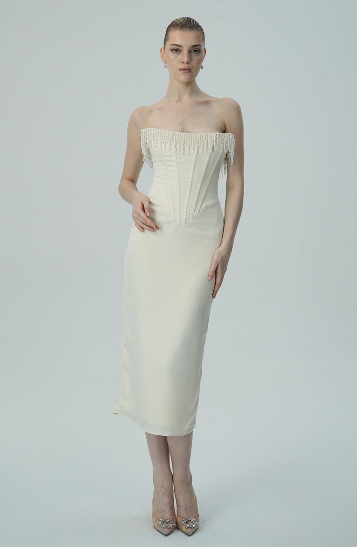 İnci Saçaklı Fildişi Omuzları Açık Midi Elbise