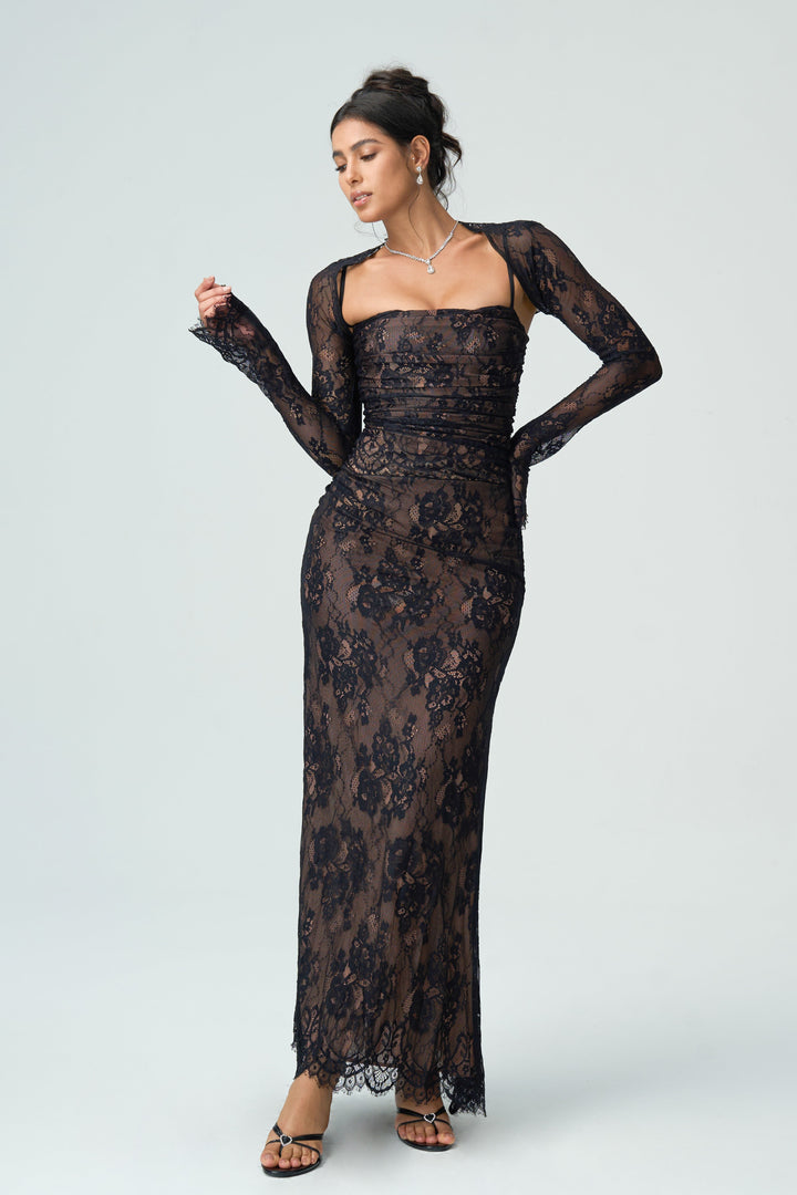 Zarif Uzun Kollu Dantel Elbise