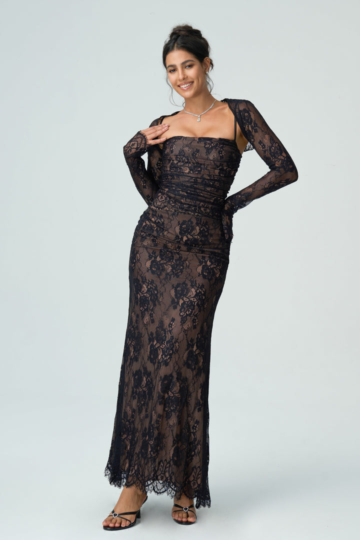 Zarif Uzun Kollu Dantel Elbise