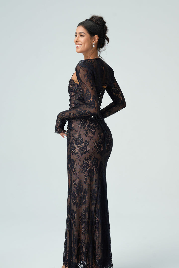 Zarif Uzun Kollu Dantel Elbise