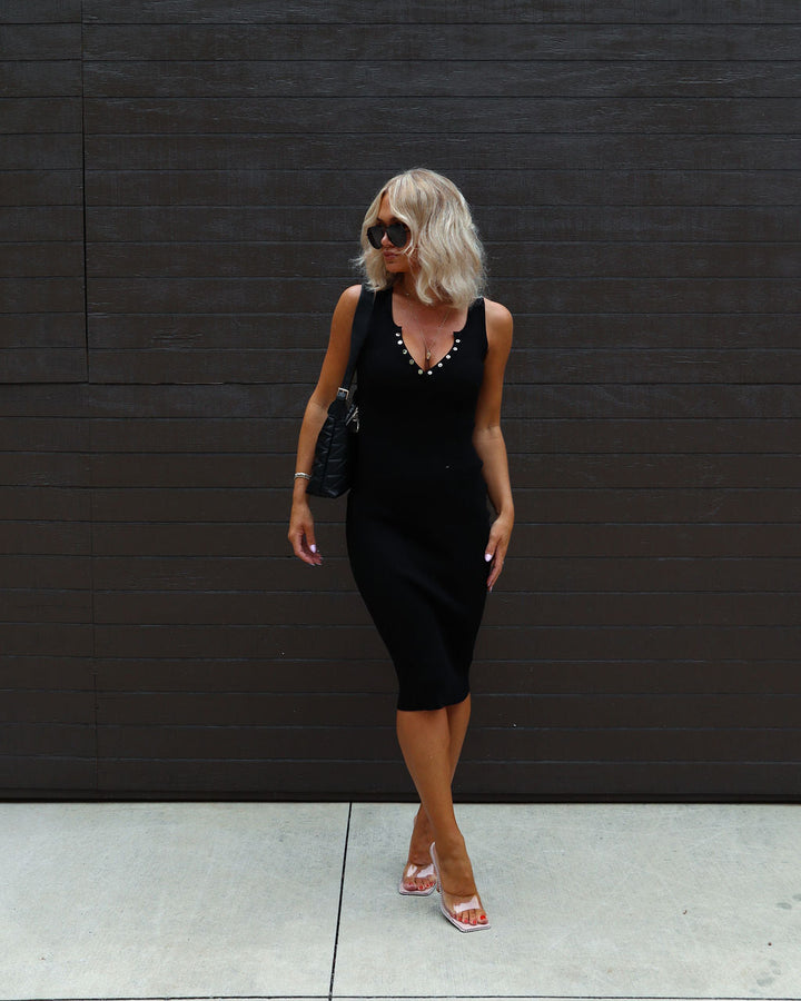 Ashlee Kolsuz Önü Düğmeli Midi Elbise