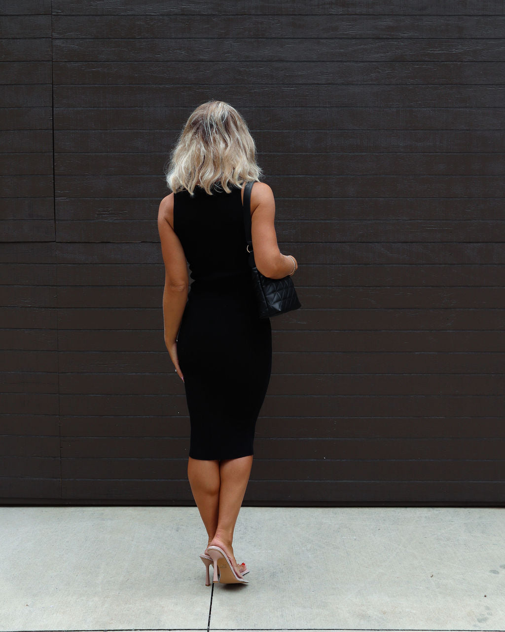 Ashlee Kolsuz Önü Düğmeli Midi Elbise