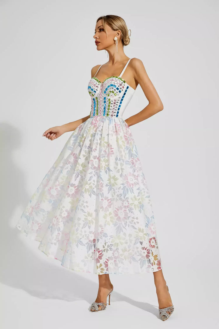 Kairi Beyaz İşlemeli Maxi Slip Elbise