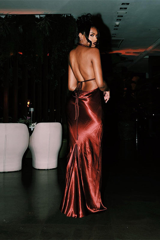 Agnes Boyundan Bağlamalı Sırtı Açık Uzun Saten Elbise