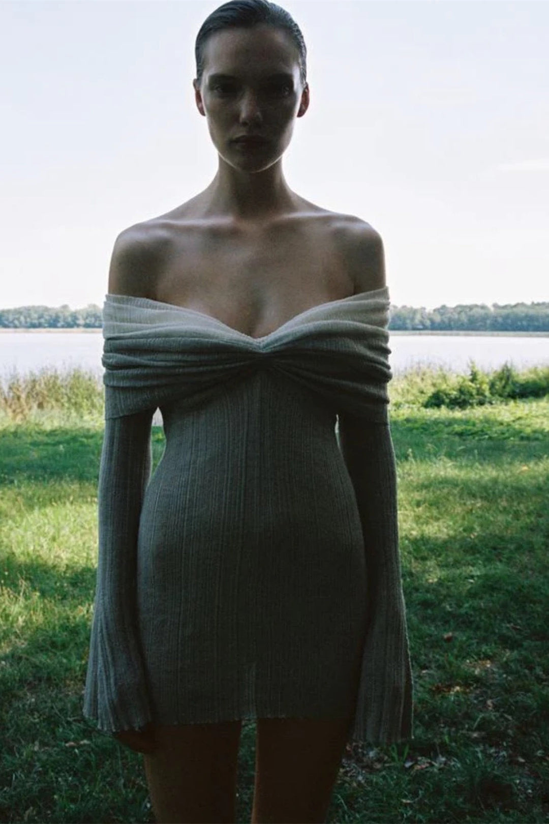 Elma Düşük Omuzlu Kloş Triko Mini Elbise