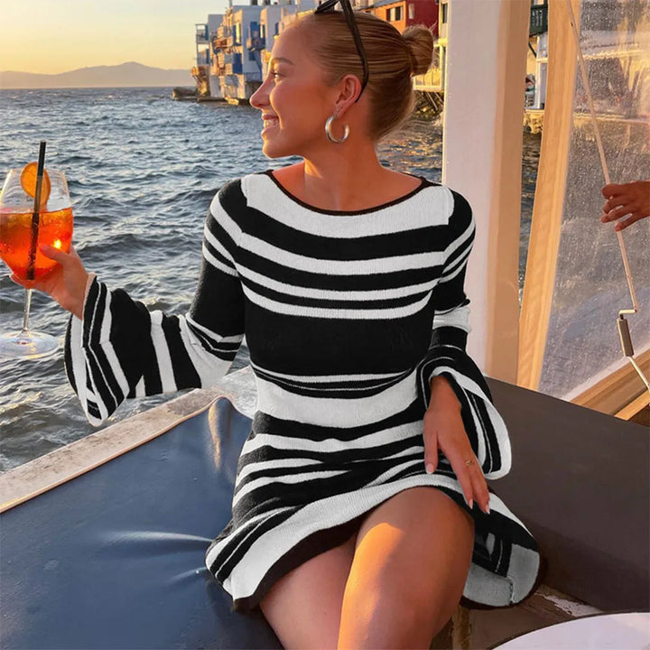 Sırt Detay Çizgili Mini Elbise
