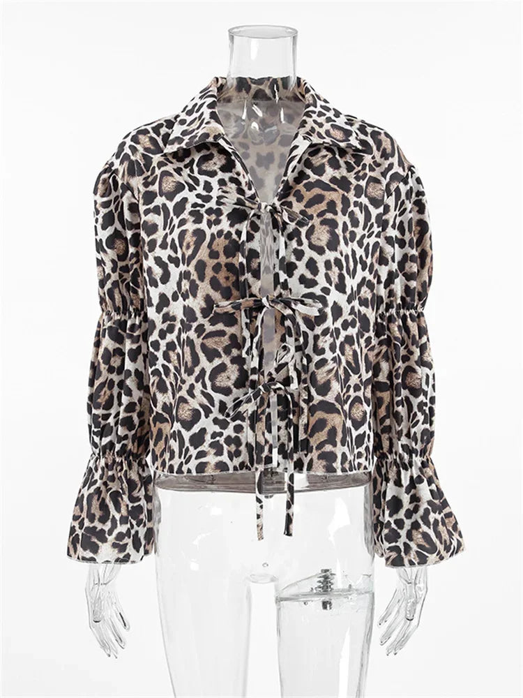 Leopar Desenli Bağlamalı Gömlek Bluz