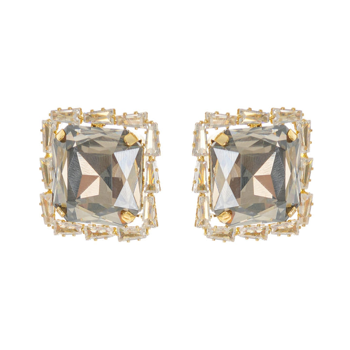 Solada İşlemeli Kare Küpe