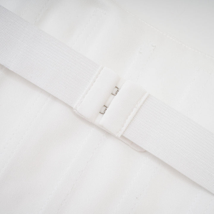 Radiance Elegance Beyaz Taş İşlemeli Straplez Mini Elbise