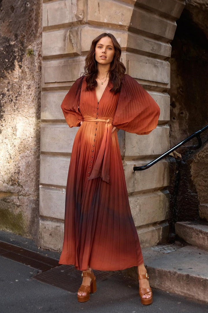 Elvira V Yaka Pileli Uzun Elbise