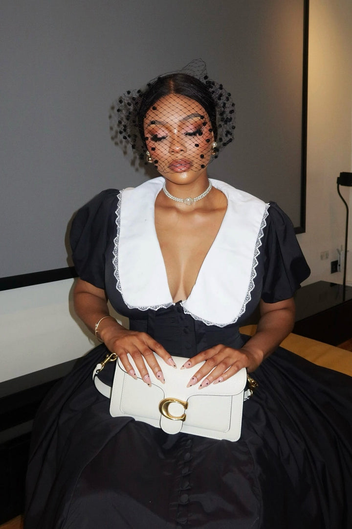 Athena Bebek Yaka Puf Kol Midi Elbise