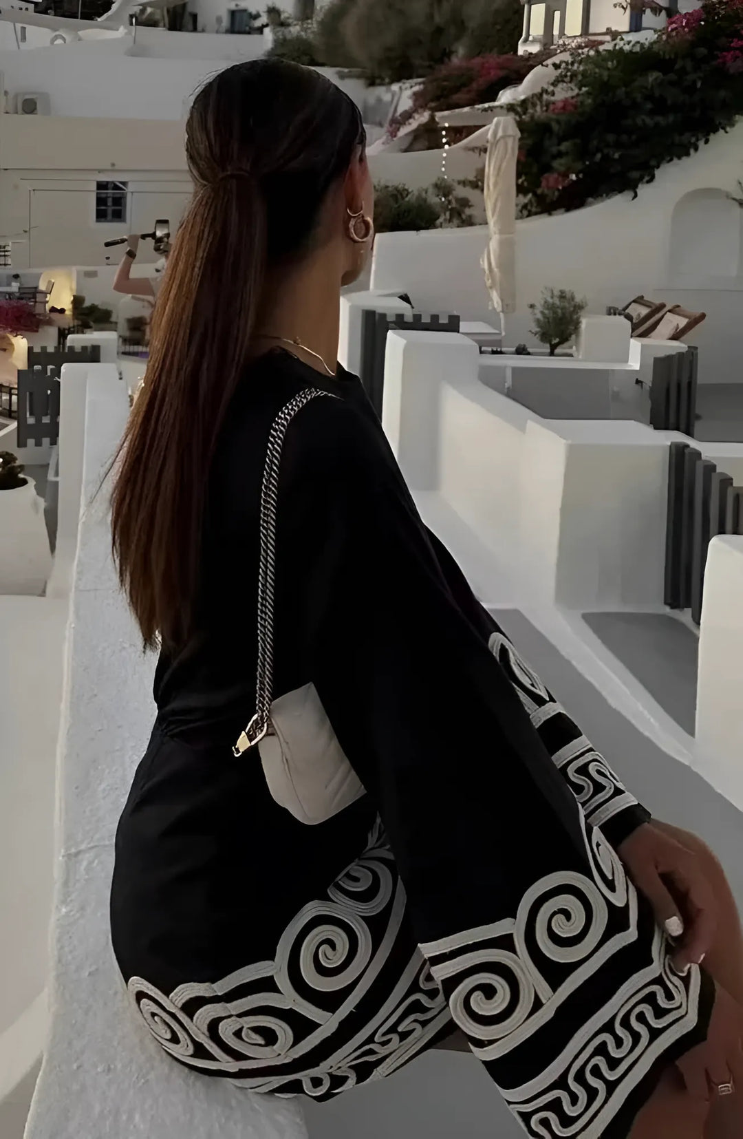 Khloe Uzun Kollu Sırt Detaylı Etnik Desenli Mini Elbise