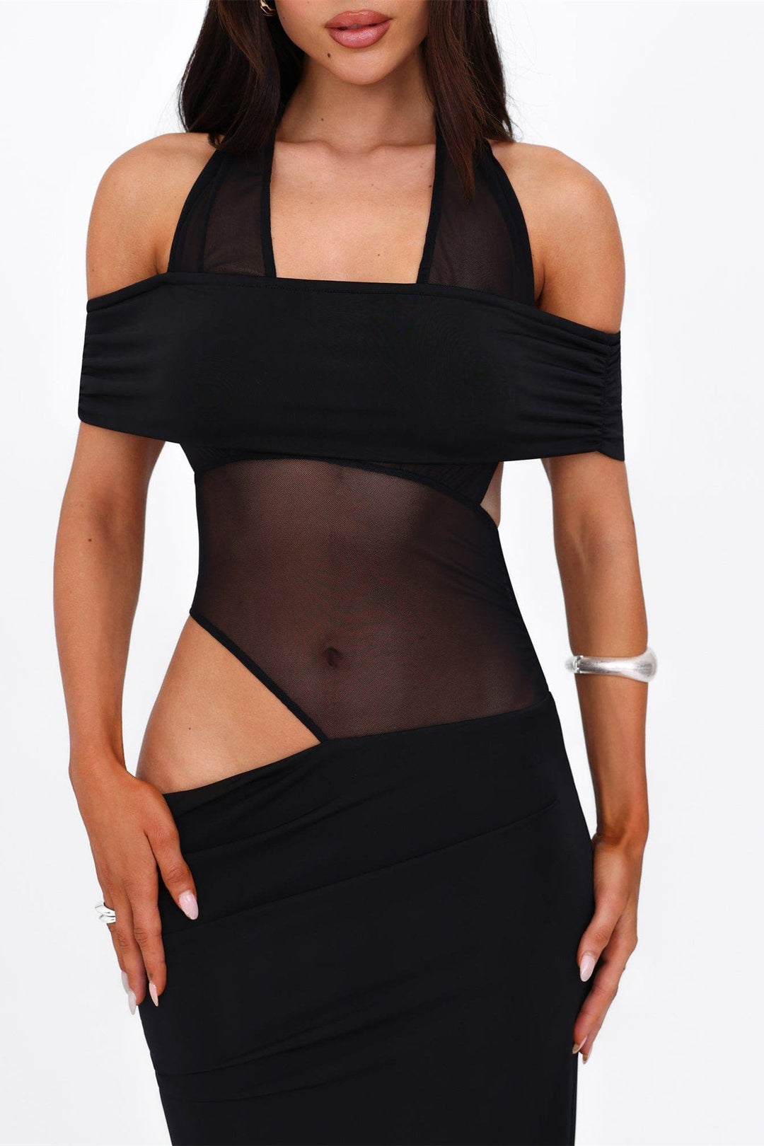 Diana Asimetrik Kesim Transparan Uzun Elbise