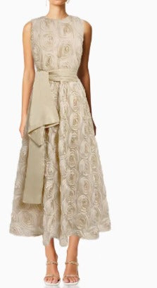 Biberiye Siyah 3D Çiçekli Uzun Elbise