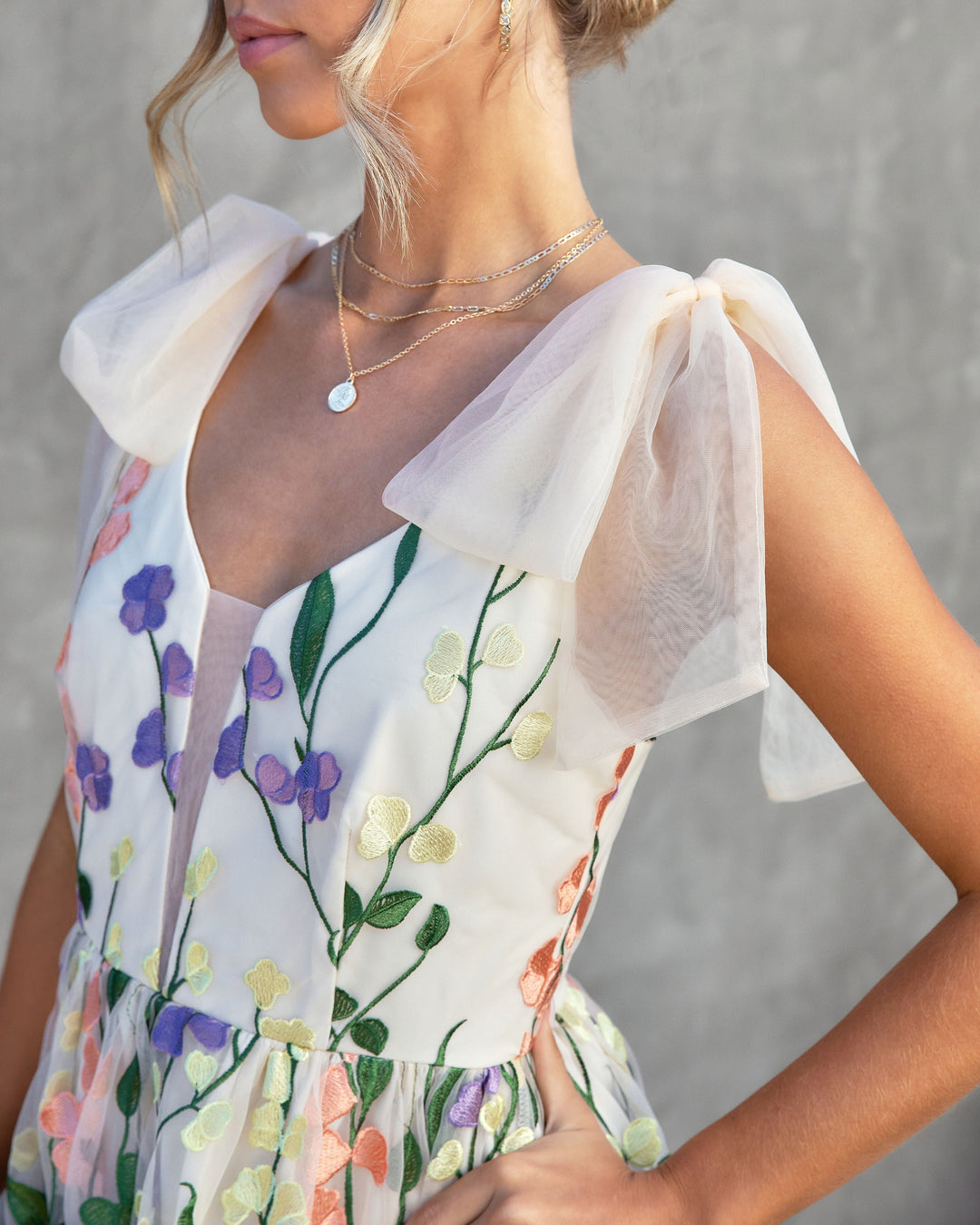 Wish Upon A Dream Çiçek Aplikeli Midi Elbise