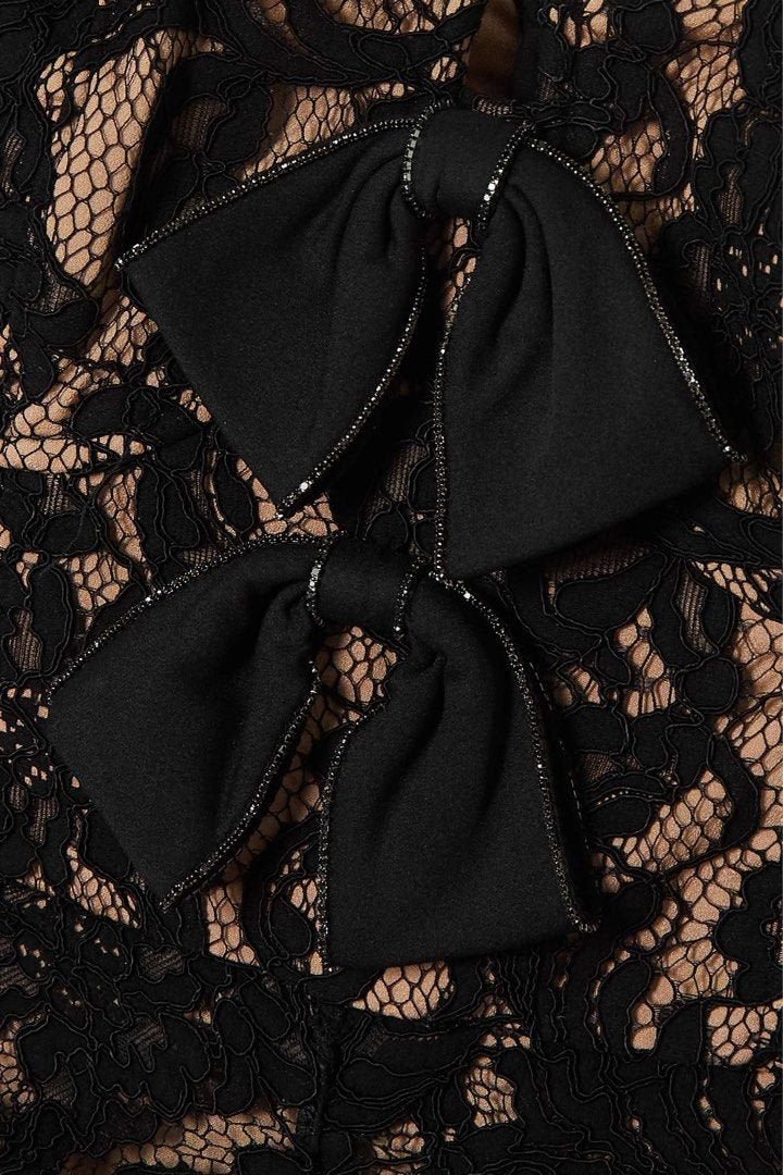 Amanda İşlemeli Dantel Fiyonklu Maxi Elbise