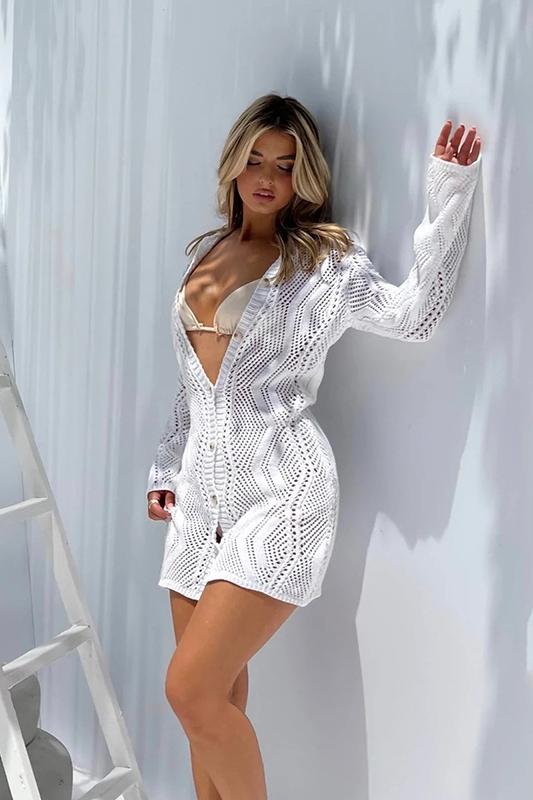 Temel Tığ İşi Düğmeli Örtü