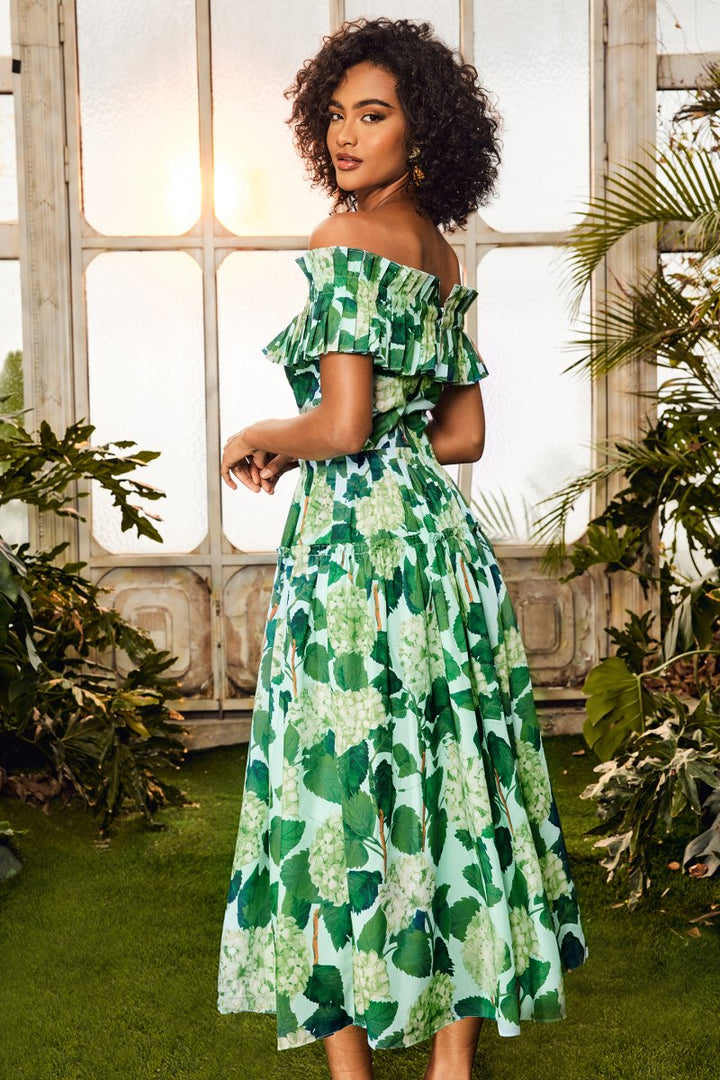 Bess Baskılı Fırfırlı Omuzu Açık Katlı Maxi Elbise